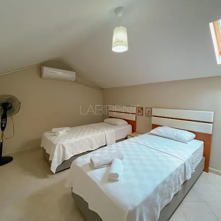 Labirent Apart Appart hôtel *