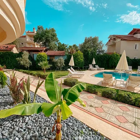 Aparthotel Labirent Apart